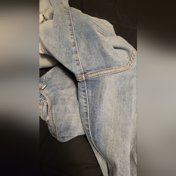 Torrid 16 Jeans - Picture 3 of 5